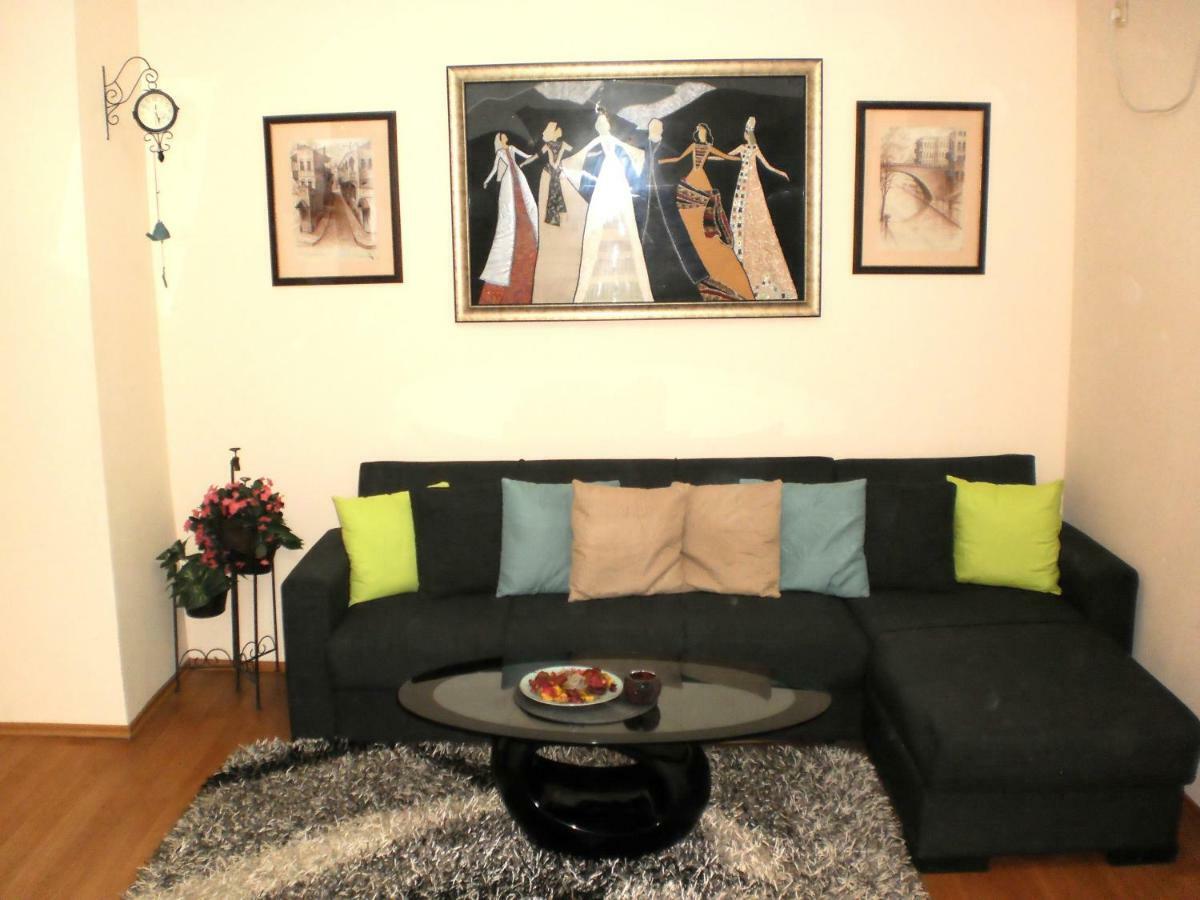 Apartment Fine Home Tbilisi Eksteriør bilde